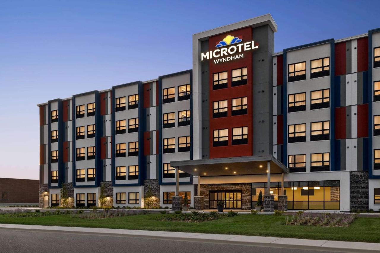 Microtel Inn & Suites Dorval Qc מראה חיצוני תמונה