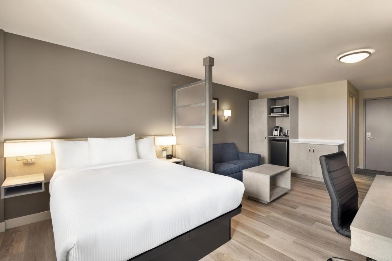 Microtel Inn & Suites Dorval Qc מראה חיצוני תמונה